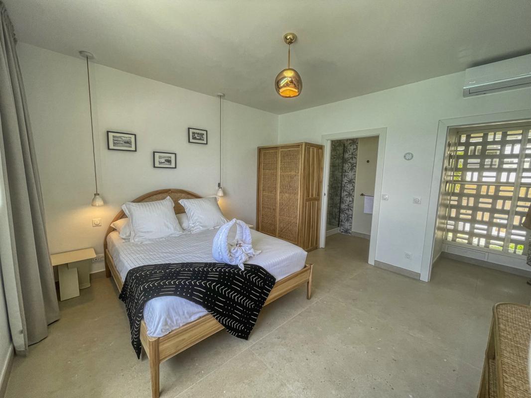 32 Location villa piscine vue mer ilet Gosier Guadeloupe_chambre 5